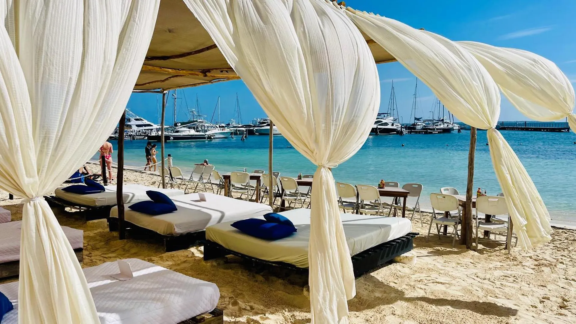 Caribbean Apartment Cancún
