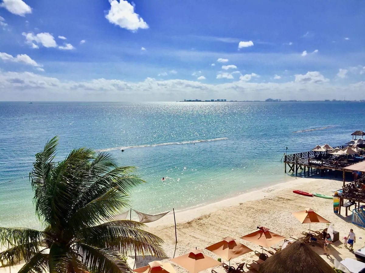 Caribbean Apartment Cancun